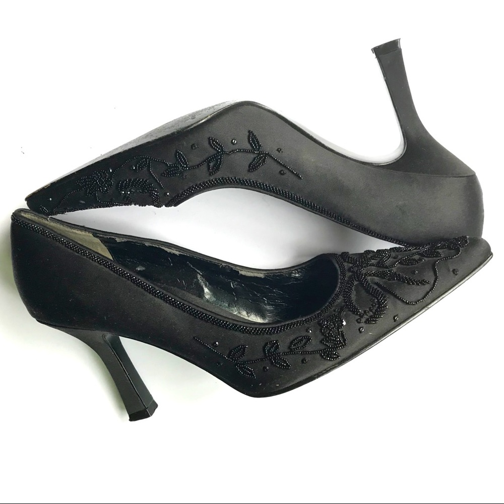 Nina Black Beaded Formal Heels 8 pointy toe heels